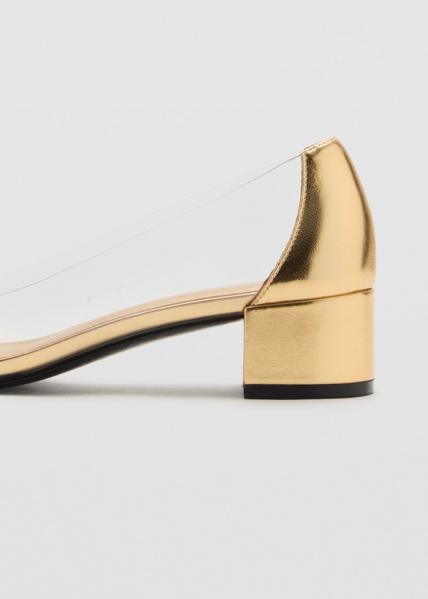 Chaussures À Talons Combinés En Vinyle