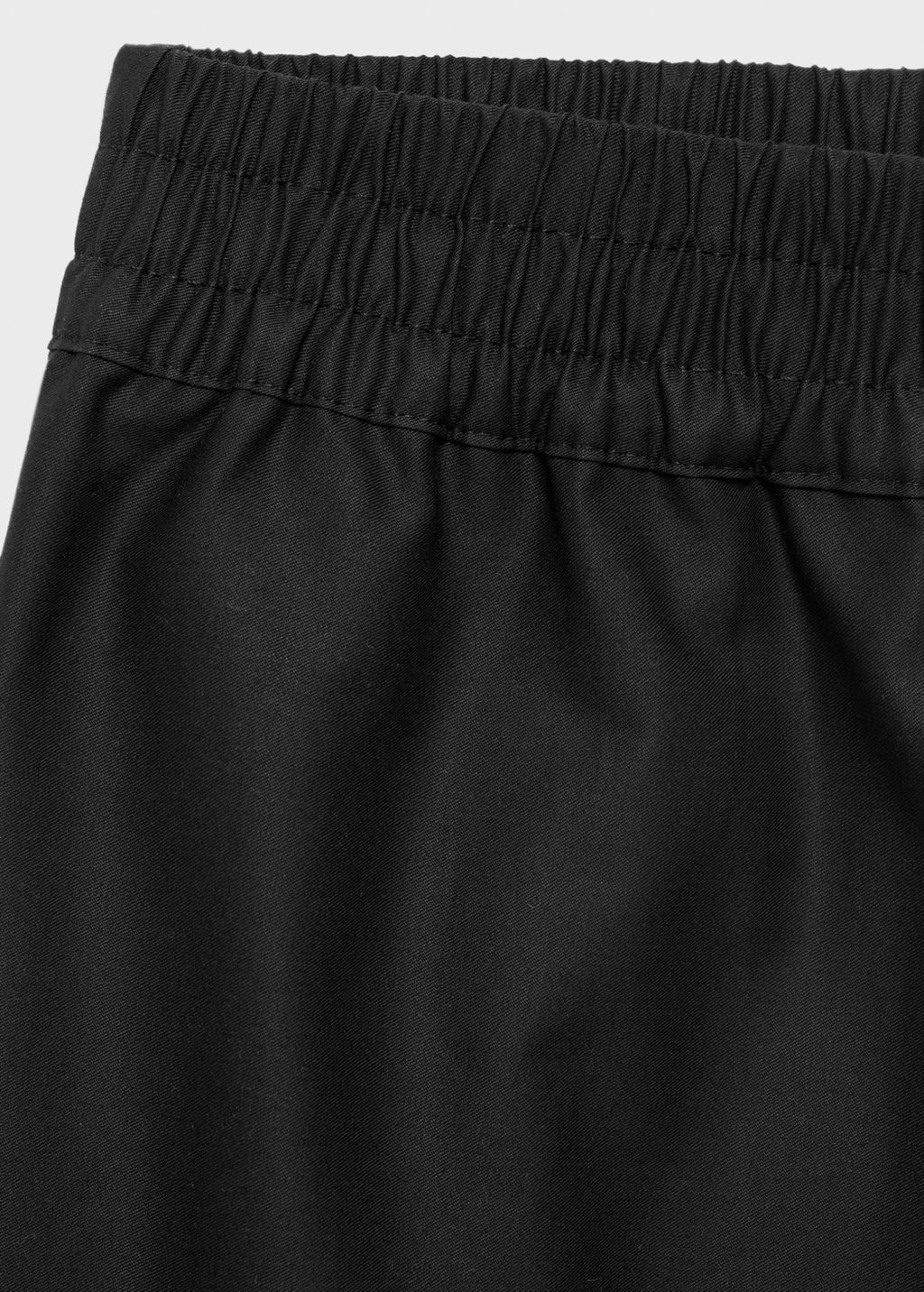 Short En Satin Bas Brodé