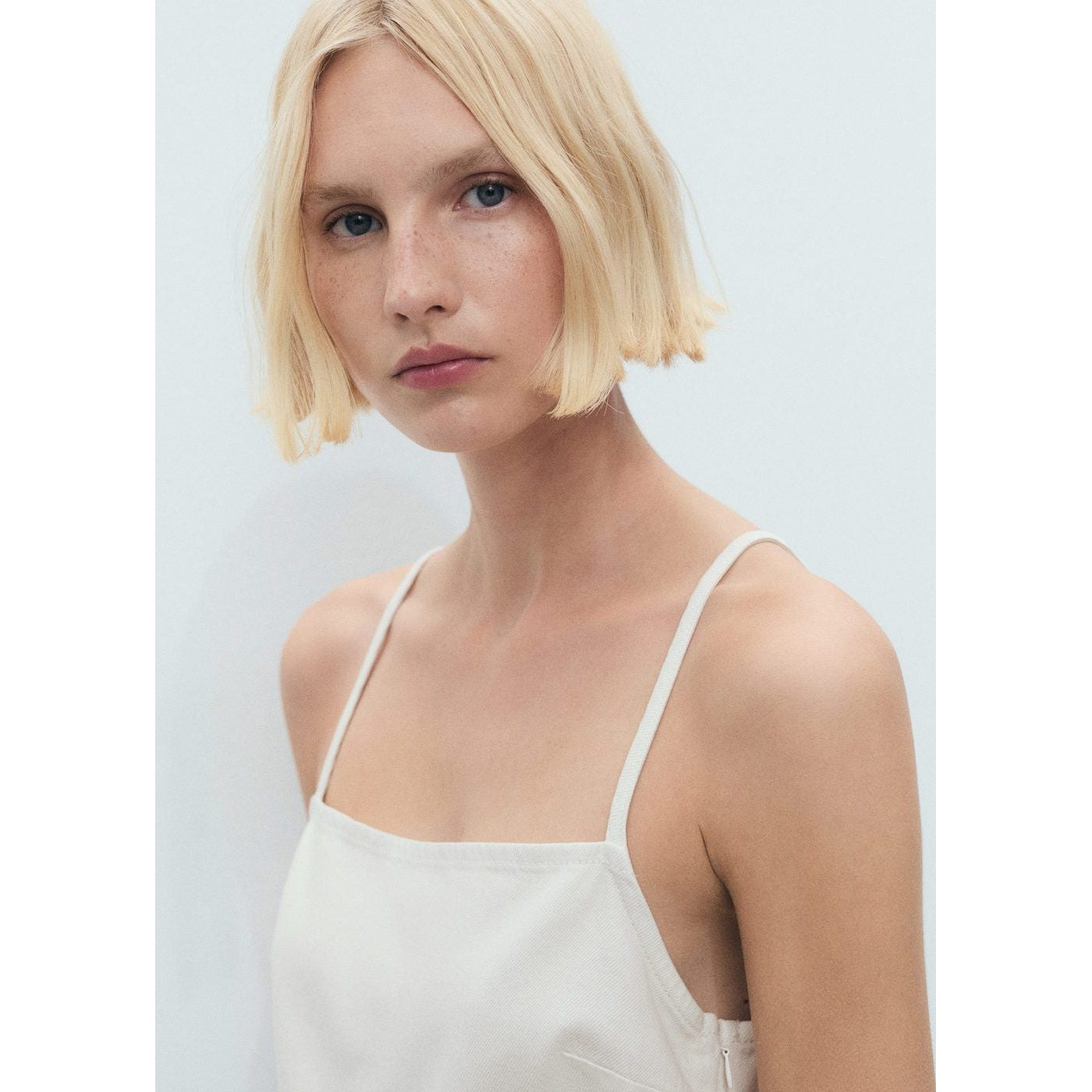 Robe Dungaree Tere - White
