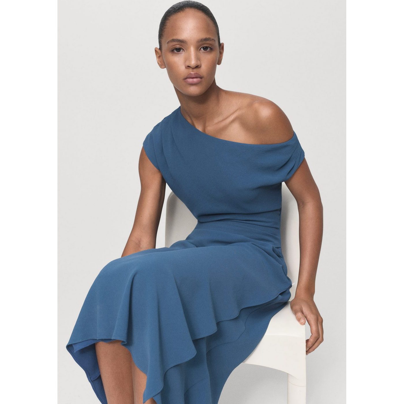 Robe Midi Asymétrique