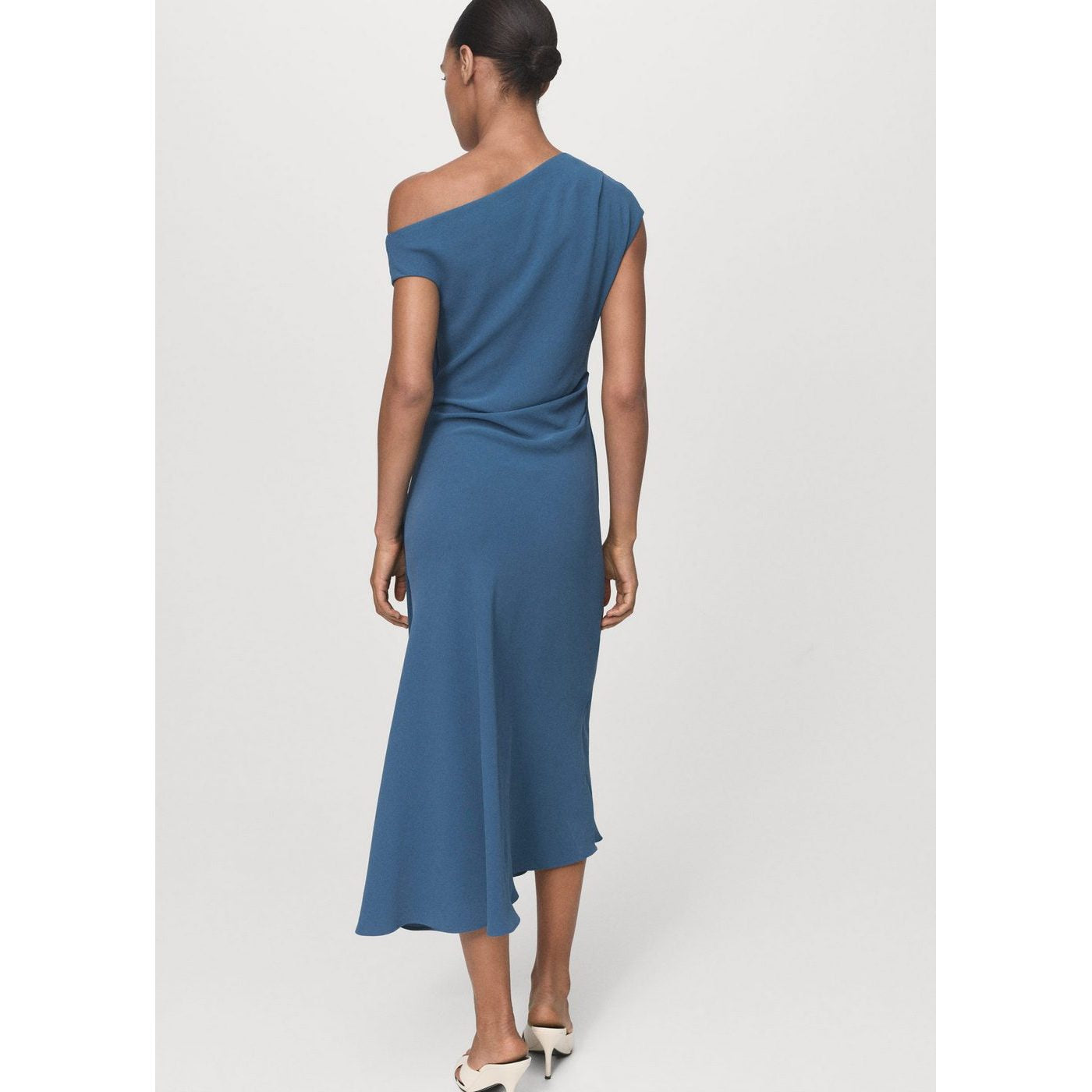 Robe Midi Asymétrique