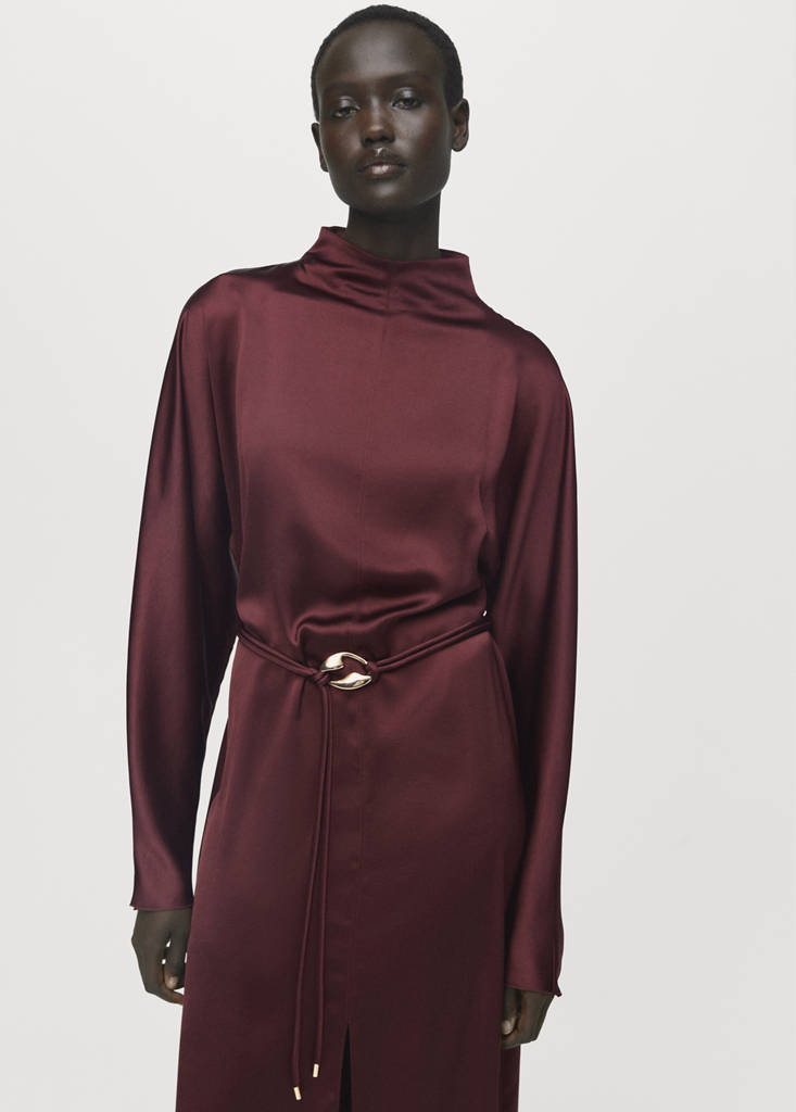 Vestido Satinado Cinturón