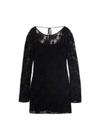 Robe Crochet Décolletée Dans Le Dos