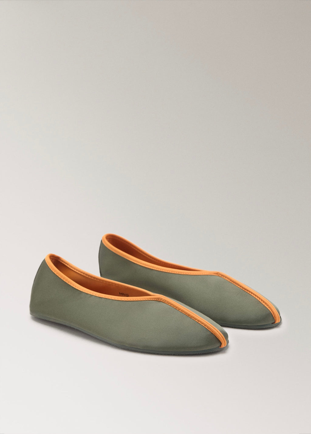 Ballerines En Satin Passepoil Contrasté