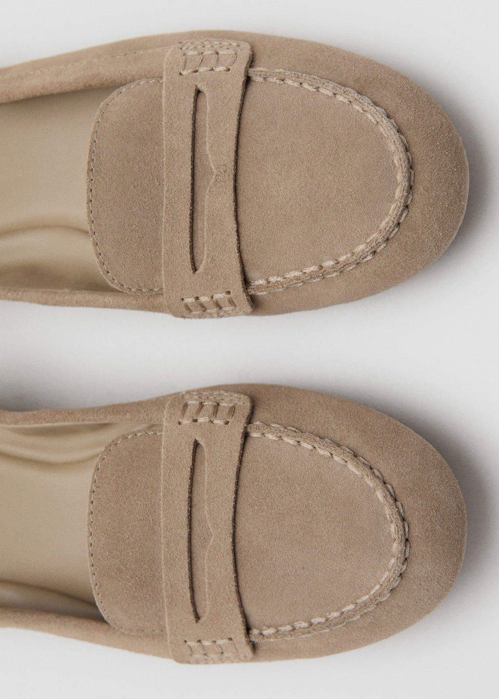 Mocassins Suède Détail En Forme De Masque