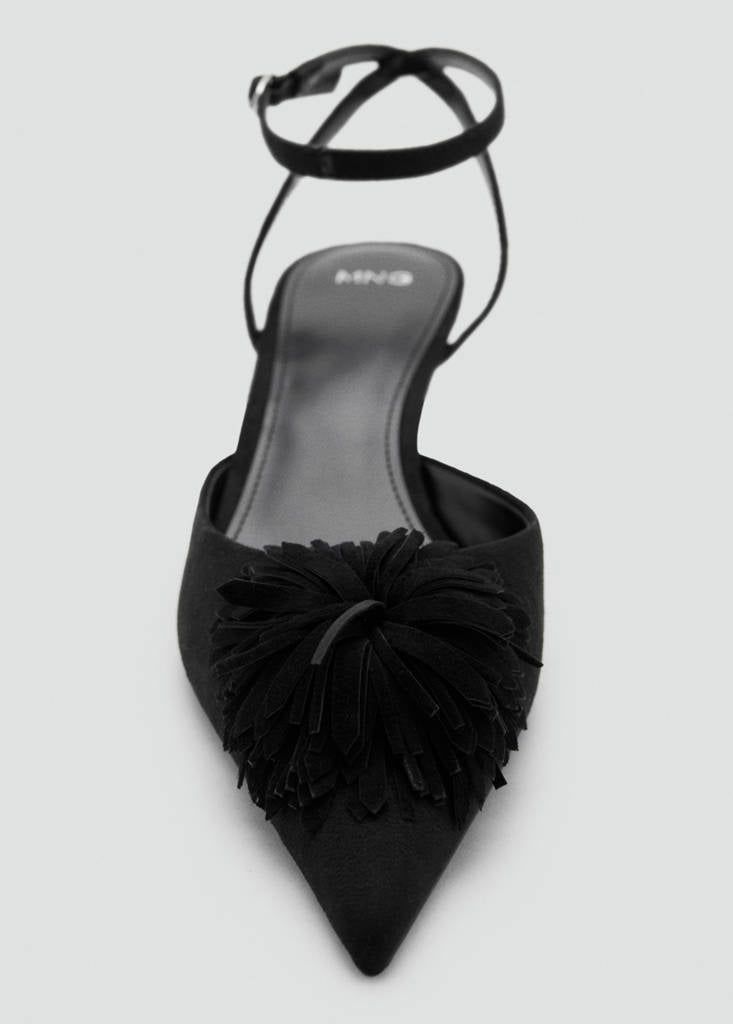 Pumps med kvaster og kitten heel