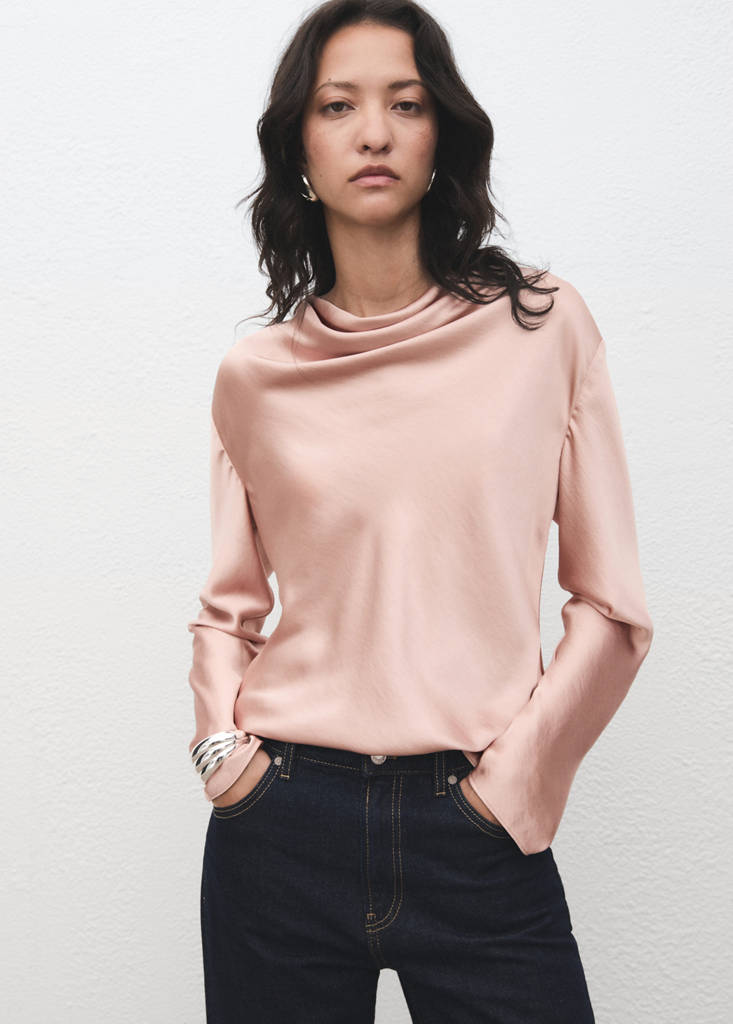 Blusa de Satén con Cuello Drapeado