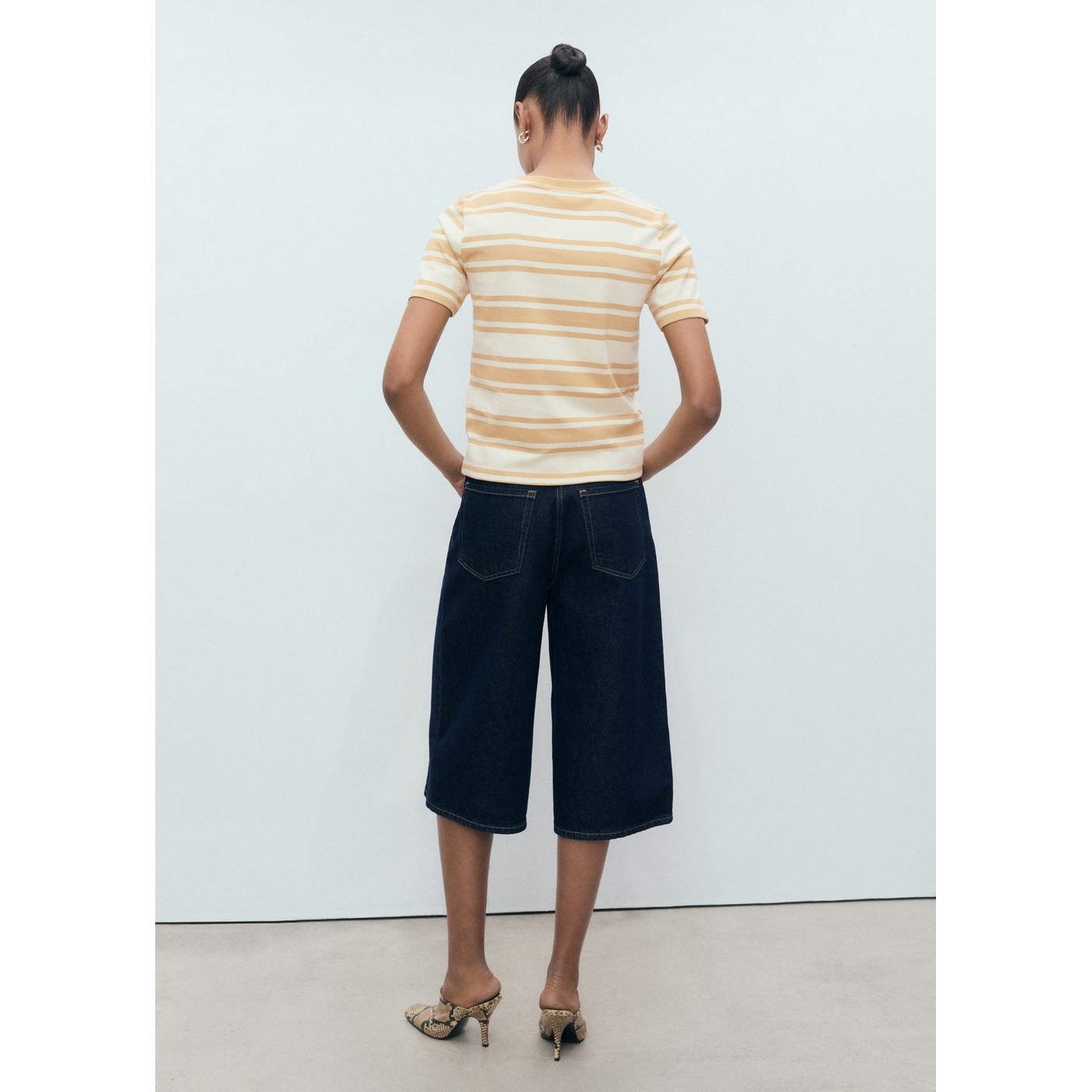 Contri-H T-Shirt - Brown