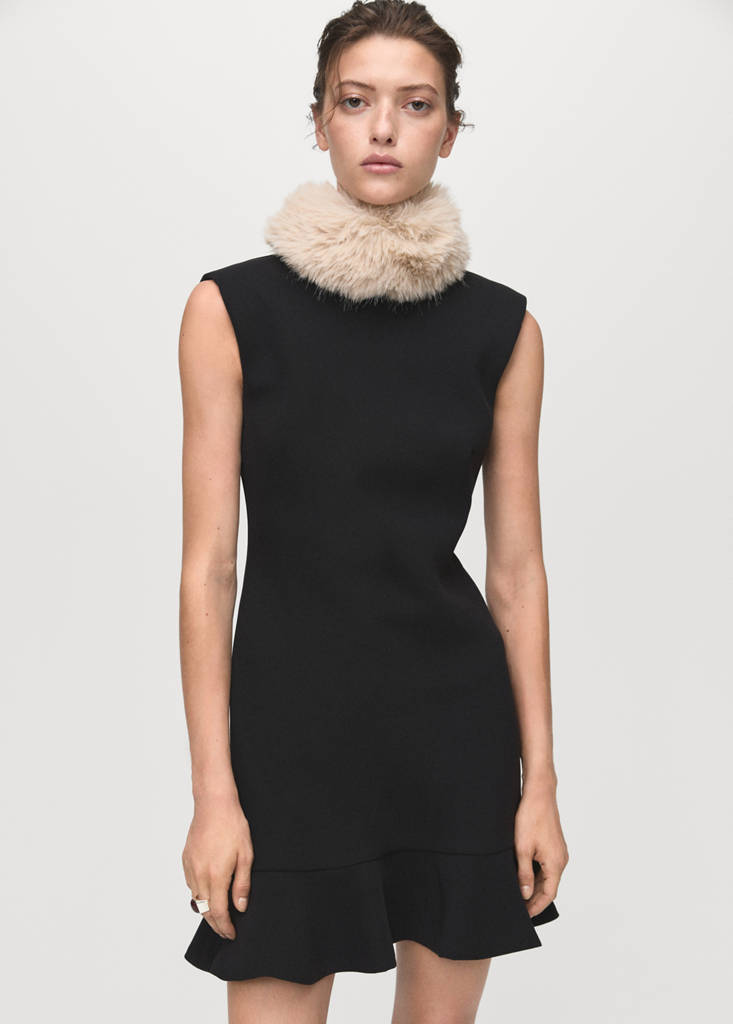 Robe À Volants Et Col Cheminée