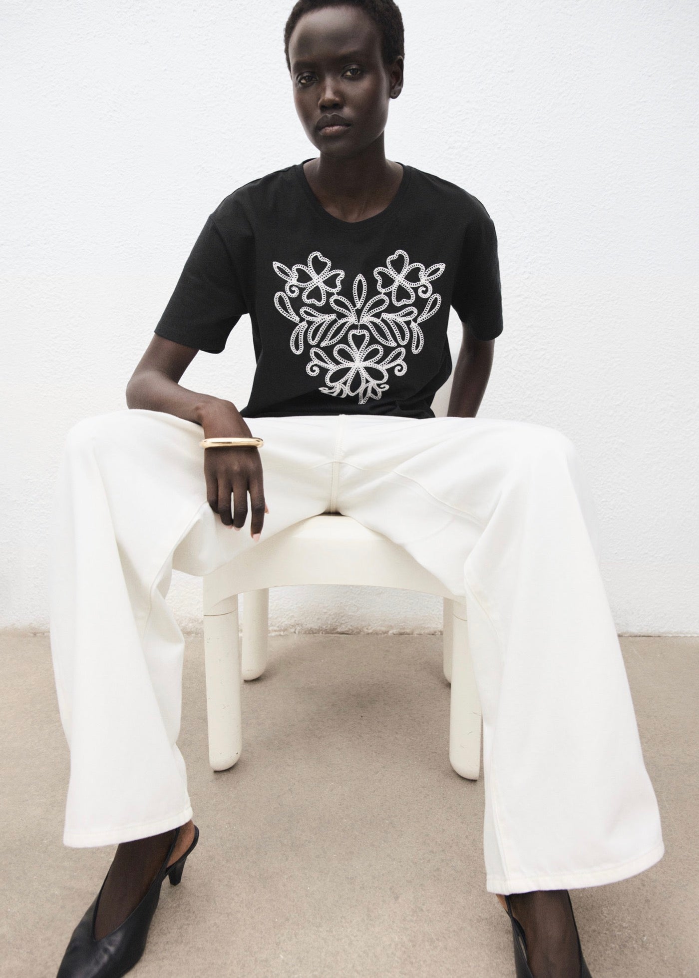 T-Shirt Coton Broderie À Fleurs