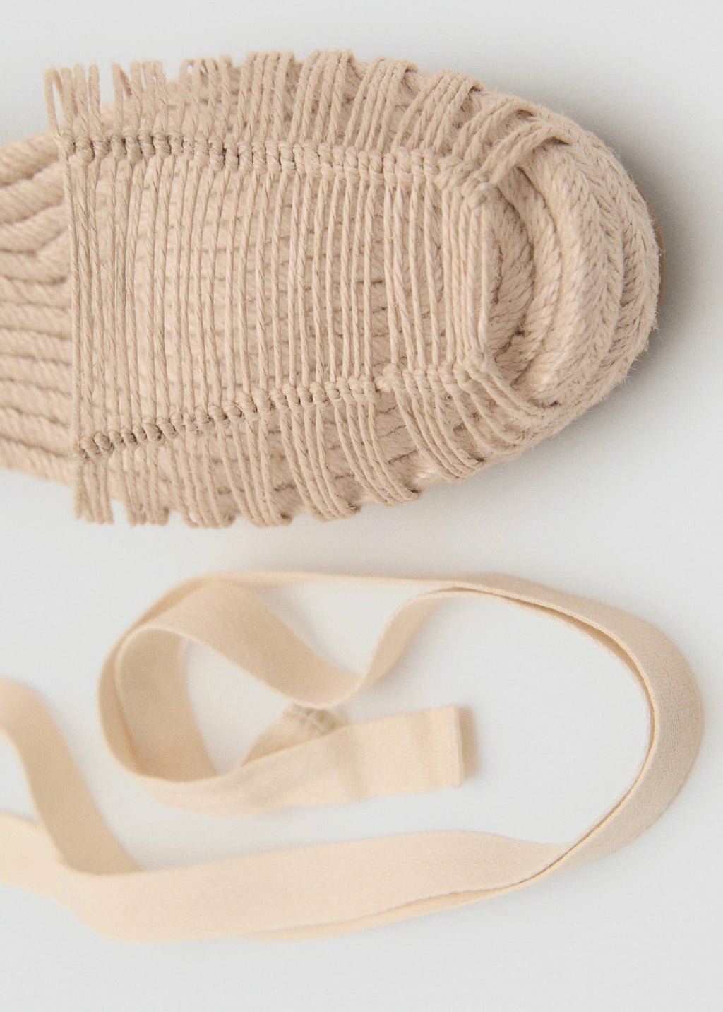 Chaussure À Talon Compensé En Jute À Brides