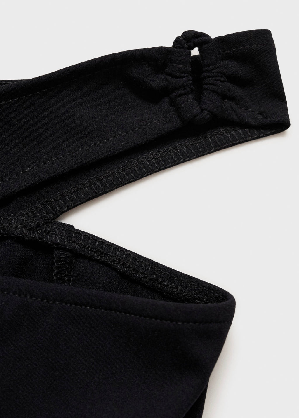 Legging Caille À Découpe