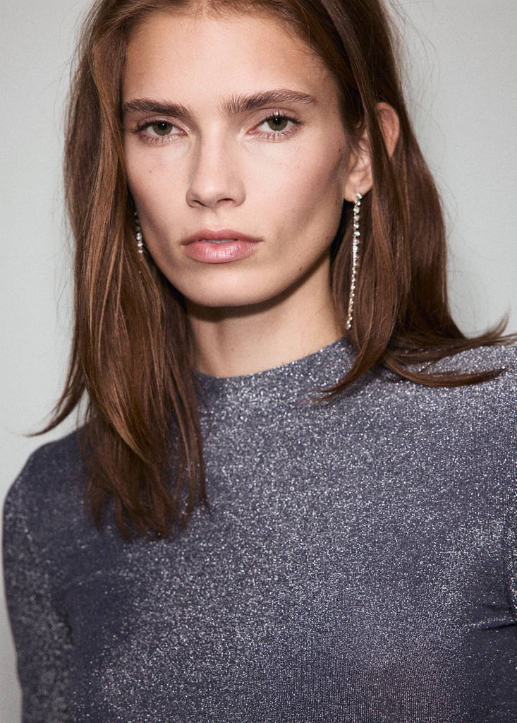 T-shirt in lurex con collo alto