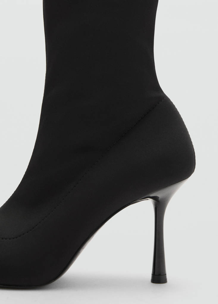 Bottines À Tige Ajustée À Talon