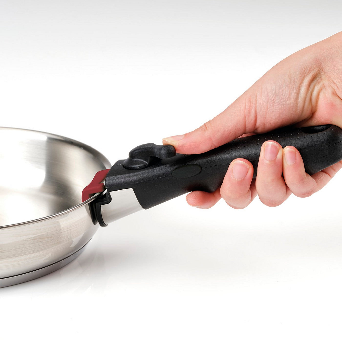 BRANDT - Set of 3 Stainless Steel Saucepans + 2 Frying Pans + 1 Removable Handle + 3 Strainer Lids with Stainless Steel Handle - Silver / Black / Red