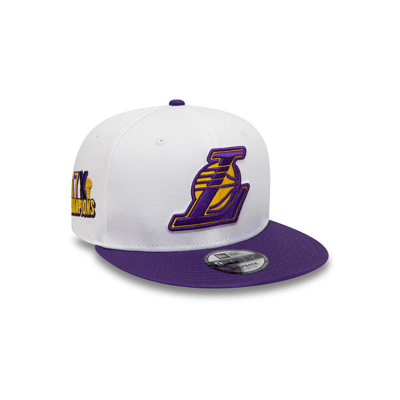 Gorra blanca Crown Patches 9 Fifty Loslak de New Era