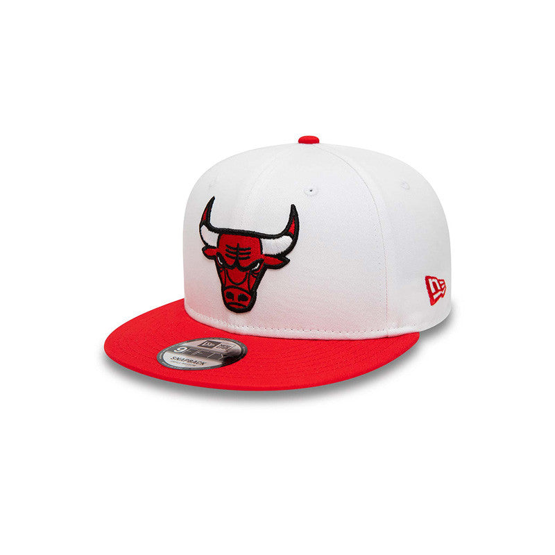 Gorra blanca con parches de corona 9Fifty Chibul de New Era
