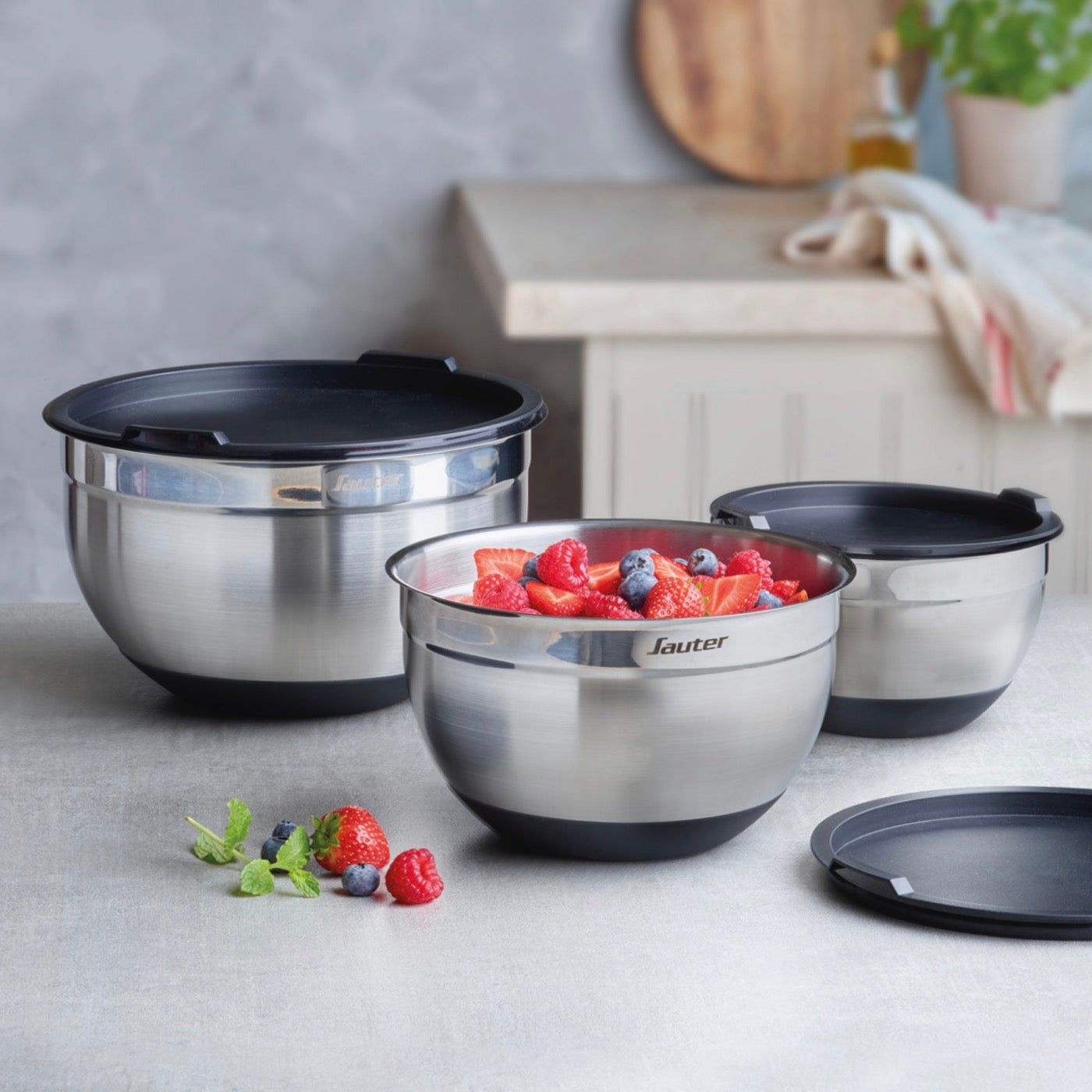 Set of 3 Stainless Steel Mixing Bowls - Silver