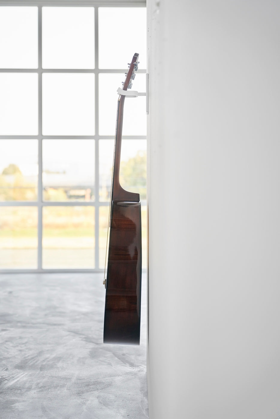 Tower Guitar Wall Mount - White