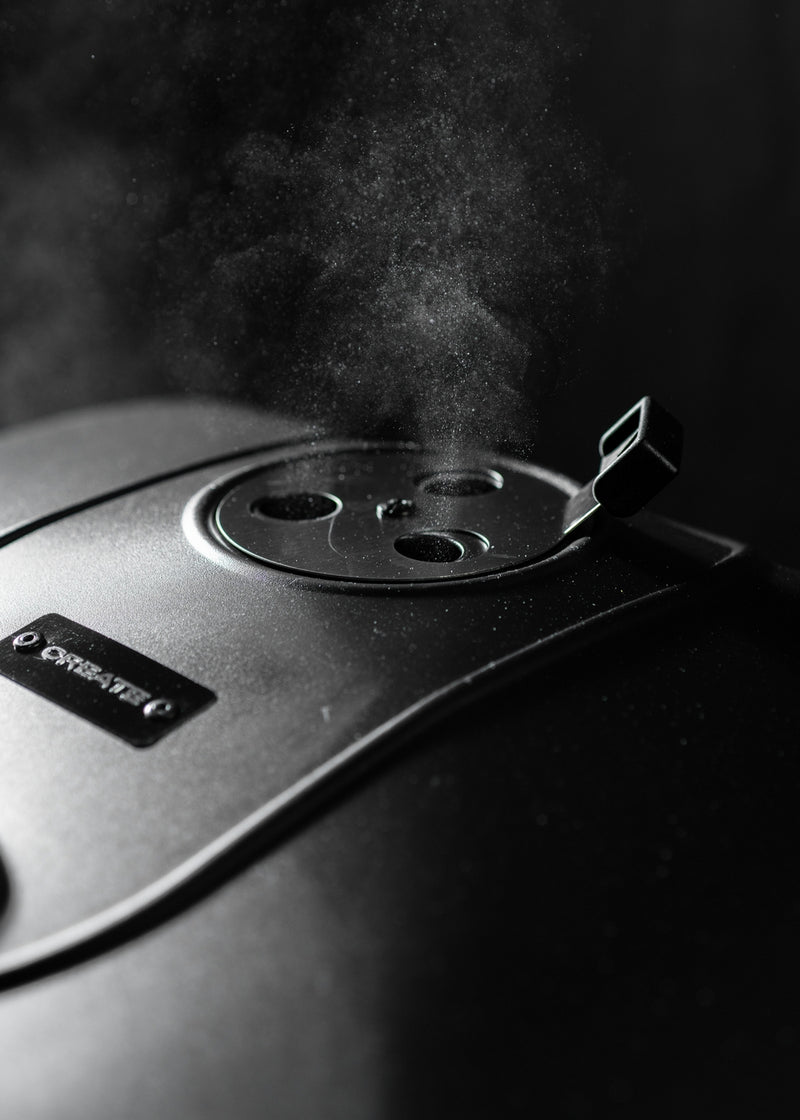 BBQ Smokey Pro - Barbecue Fumoir Au Charbon Avec Grille Réglable & Table D'Appoint - Exclusive
