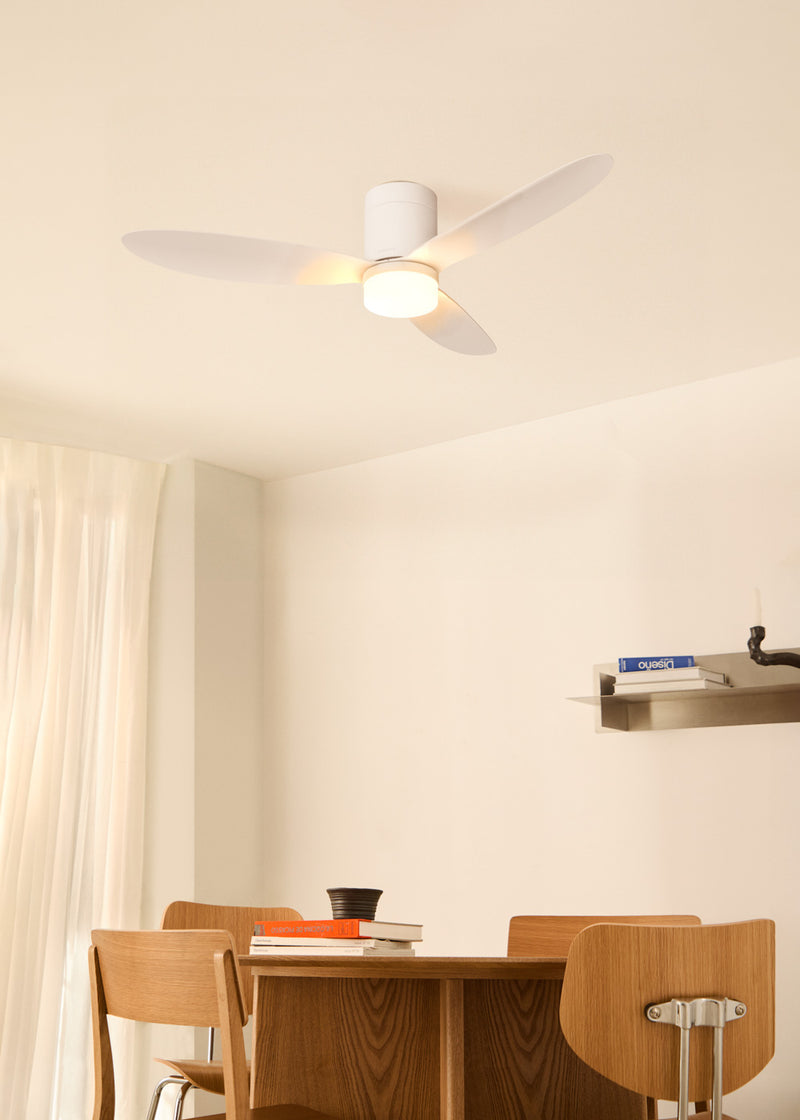 Wind Lite M - Silent Indoor &amp; Outdoor Ceiling Fan - With Light &amp; Remote Control - White