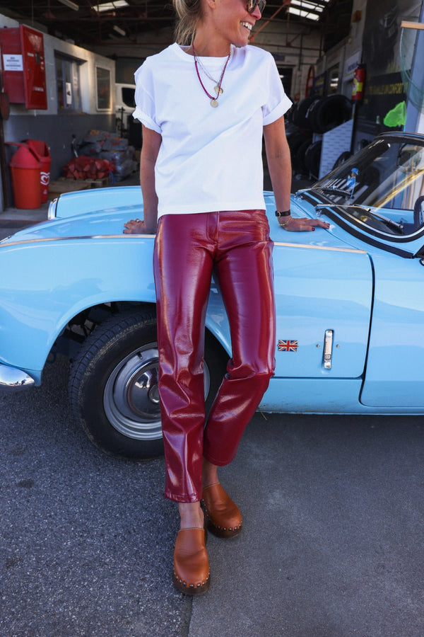 Pantalon Brune Vinyle Rouge