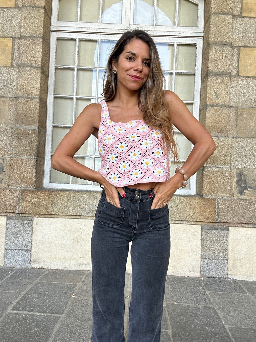Top de crochet de margarita rosa