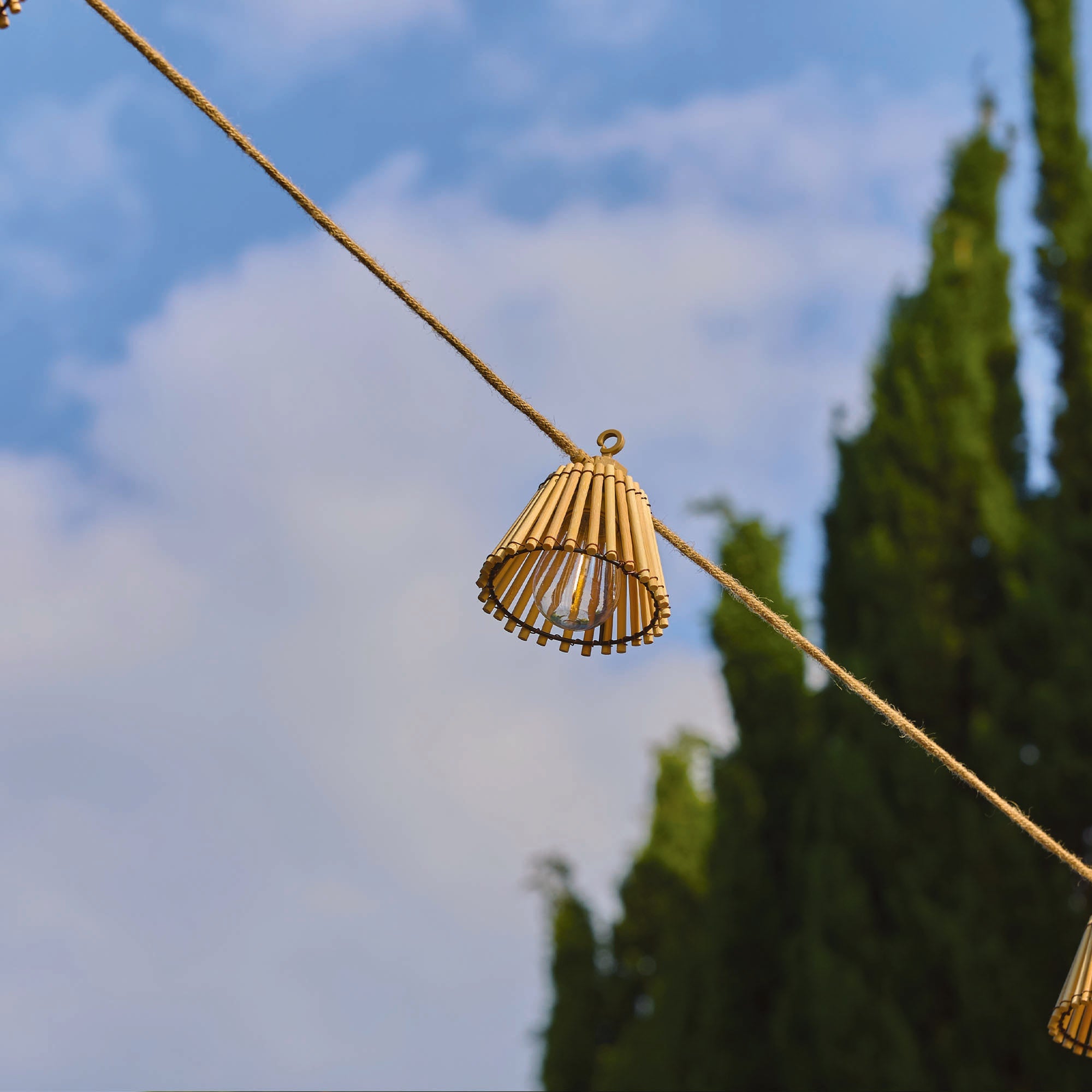 Natura - Hybrid Solar String Lights - Wood - Beige