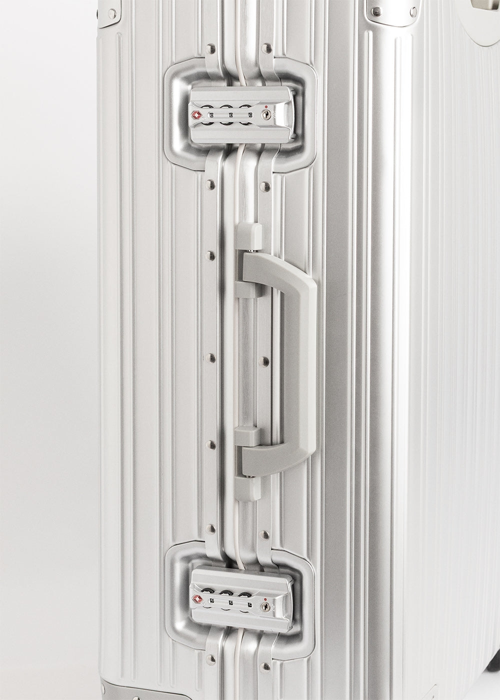 Luggage Aluminium - Set S & M - Maletas Rígidas De Aluminio Con Cerradura TSA & Ruedas Multidireccionales - Plata