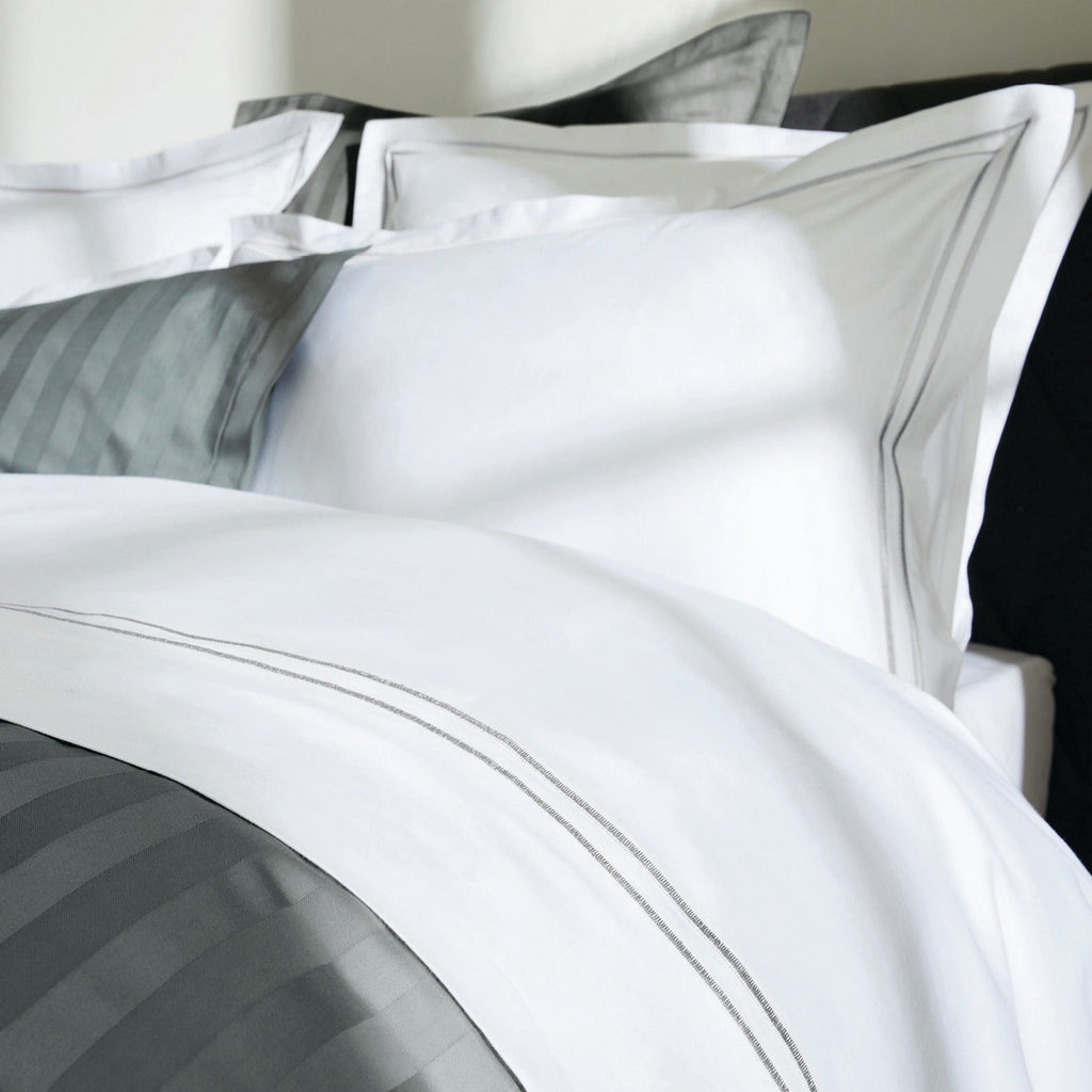 Biarritz - Duvet Cover + 1 Or 2 Pillowcase(s) - Cotton Satin - Gray / White