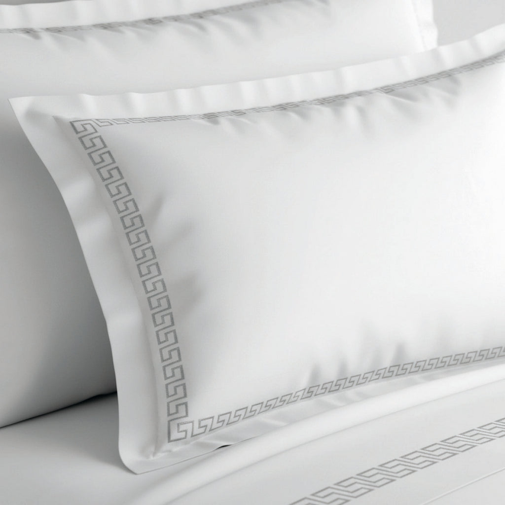 Night Queen - Pillowcase - Cotton Satin - Gray / White