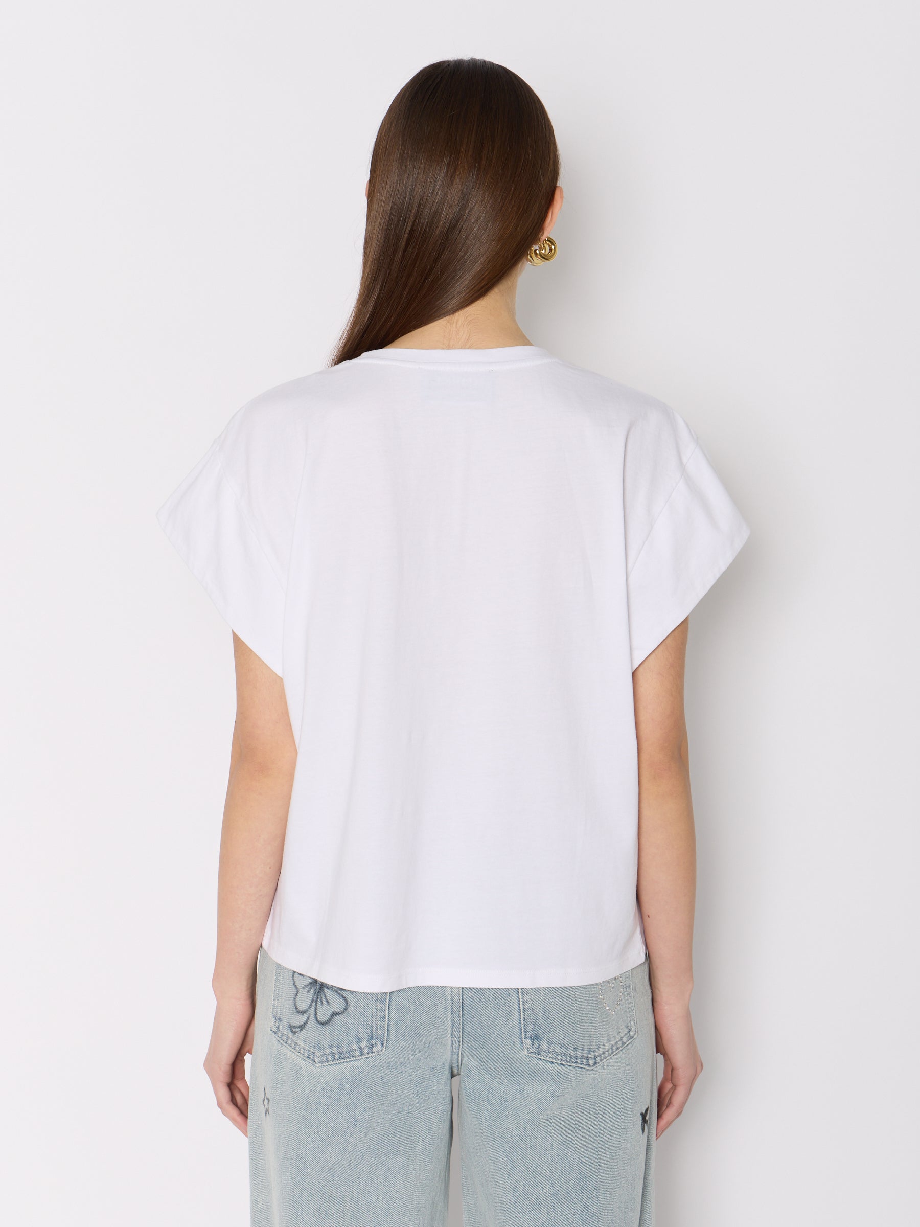 Tshirt With Pearl Necklace - White