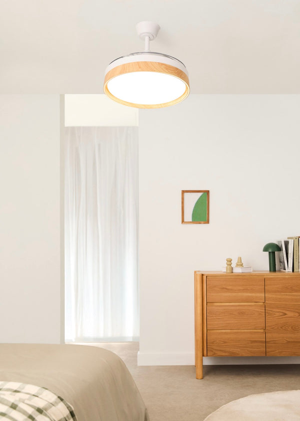 Wind Clear Edge - Ventilador de techo silencioso de 40 W con aspas retráctiles y luz LED - Blanco/Madera clara
