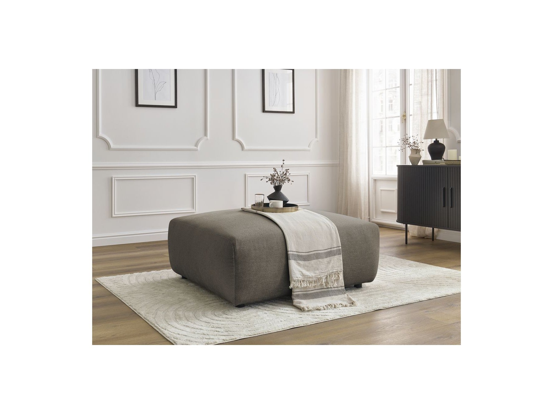 Lucien - Pouffe - Smooth Fabric