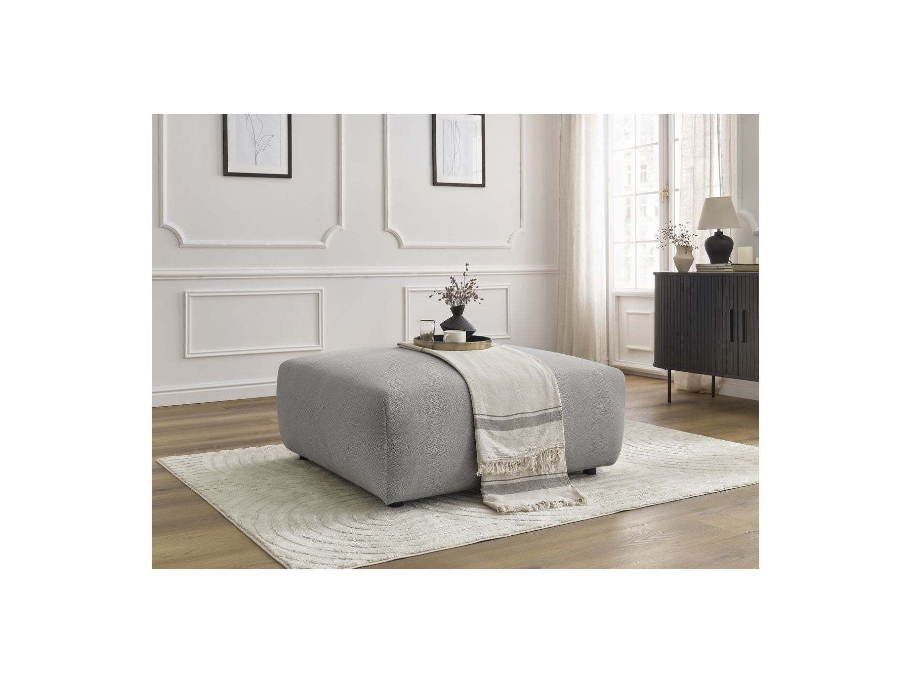 Lucien - Pouffe - Smooth Fabric