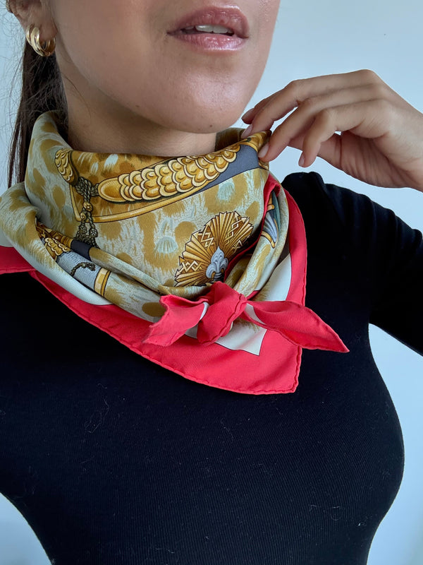 Hermès Scarf – Casques Et Plumets Model