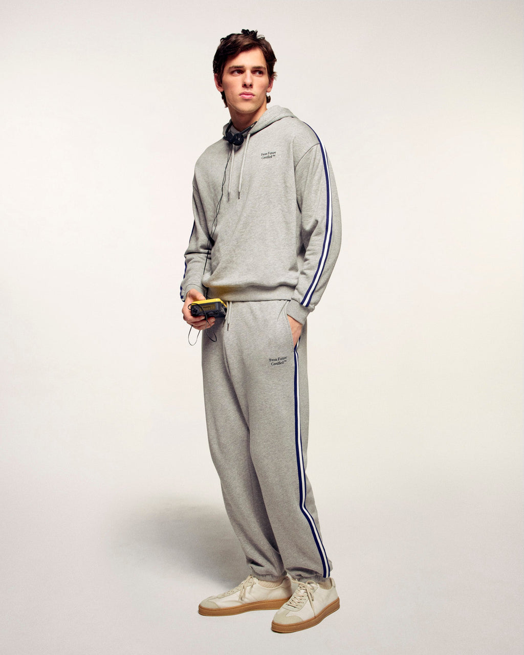 #label: Dren is 1.89m tall and wears a size M