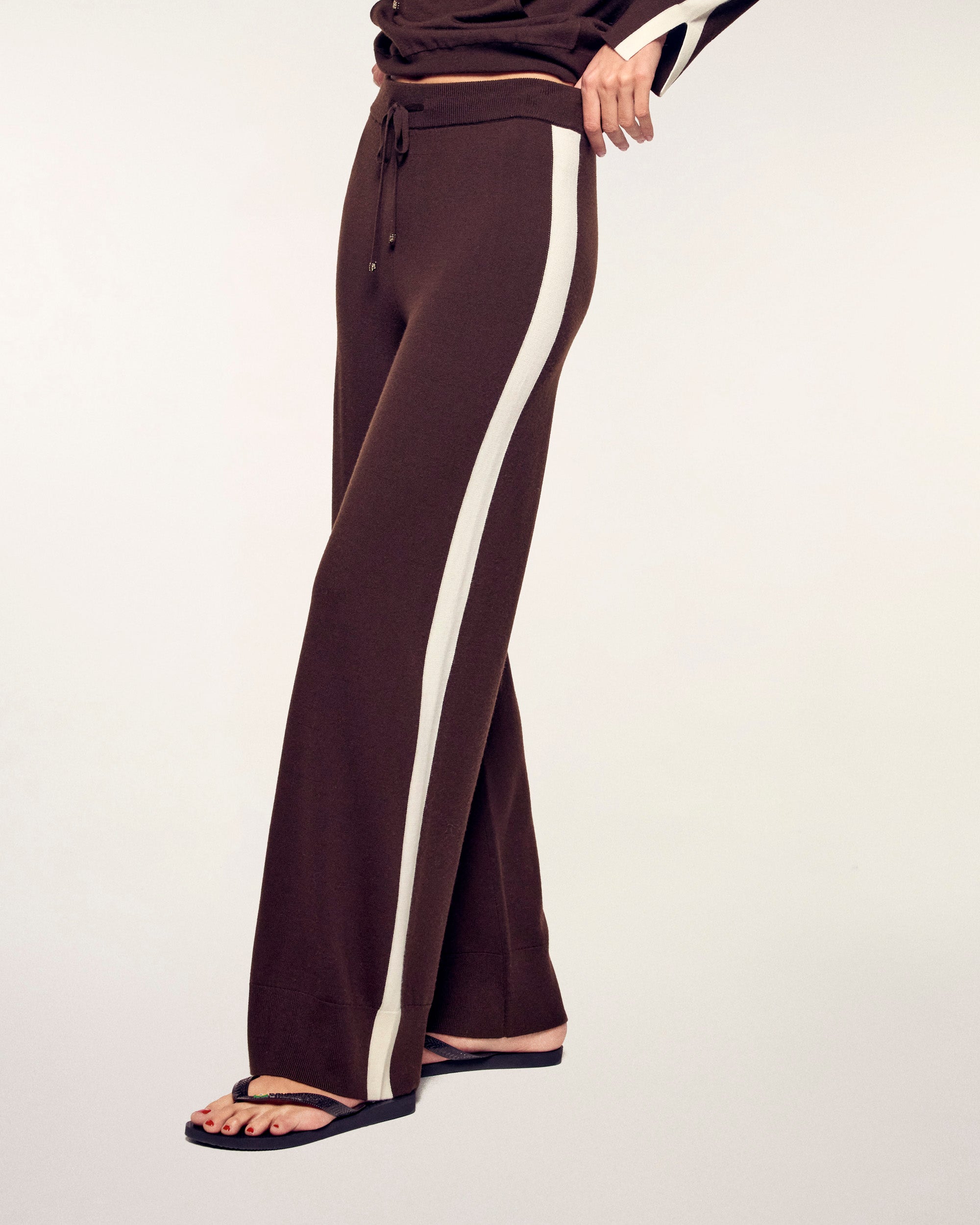 Joggers con banda ancha - Chocolate