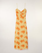 #label: Ehlana is 1.77m tall and wears a size S