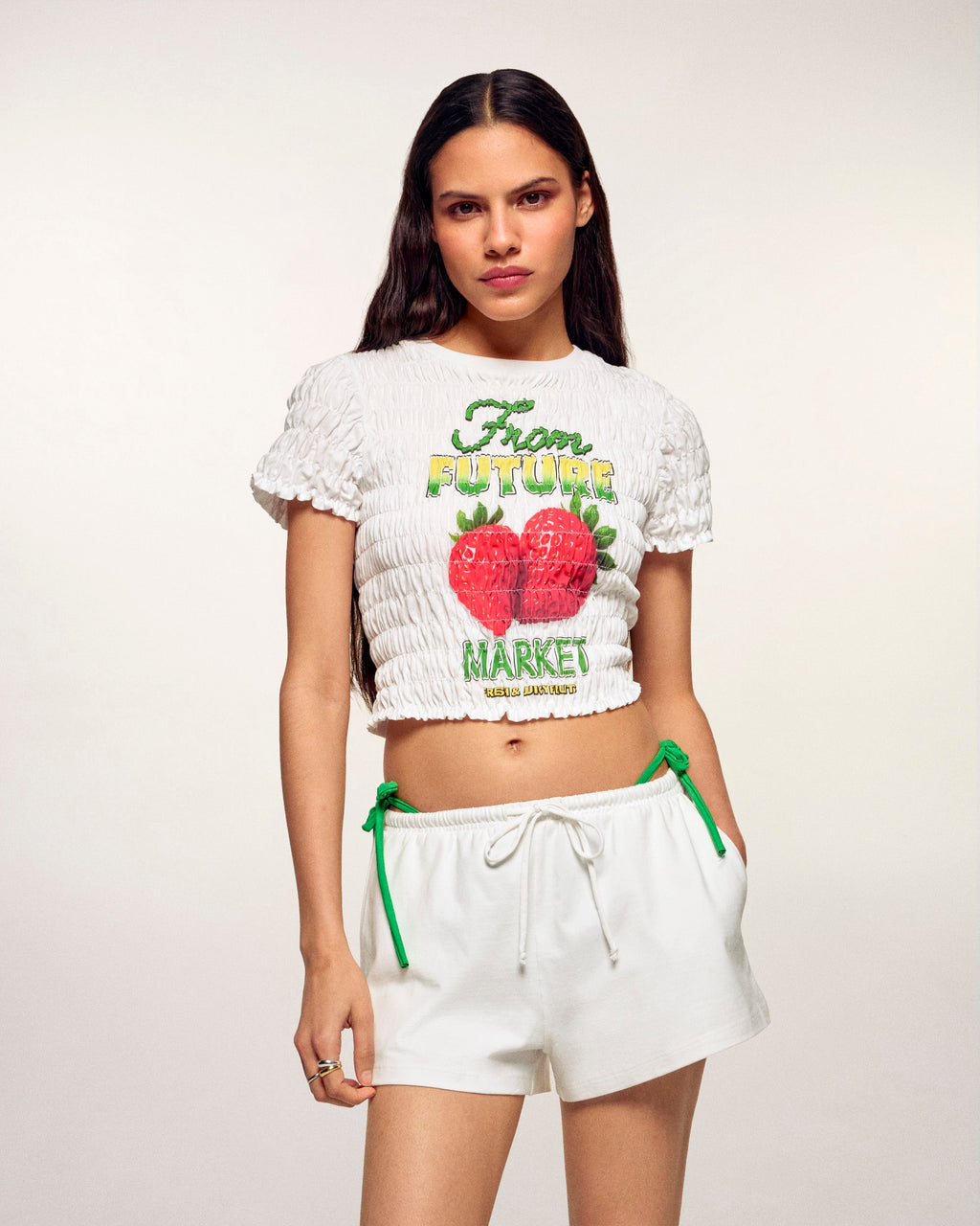 #label: Wilmari is 1.73m tall and wears a size S