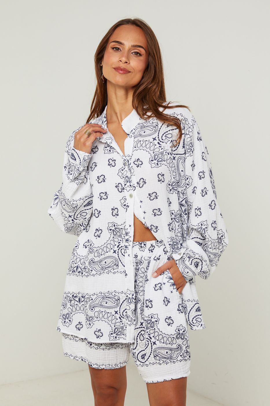 Conjunto de camisa y pantalones cortos - Blanco