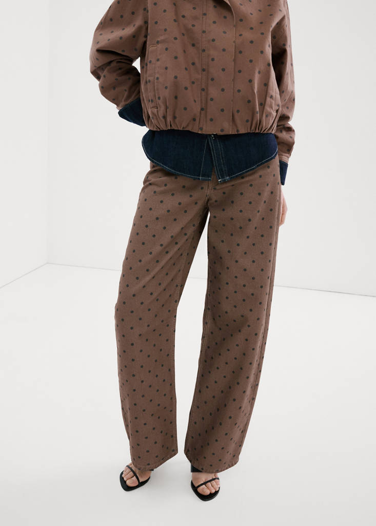 Balloon-Jeans mit Polka Dots