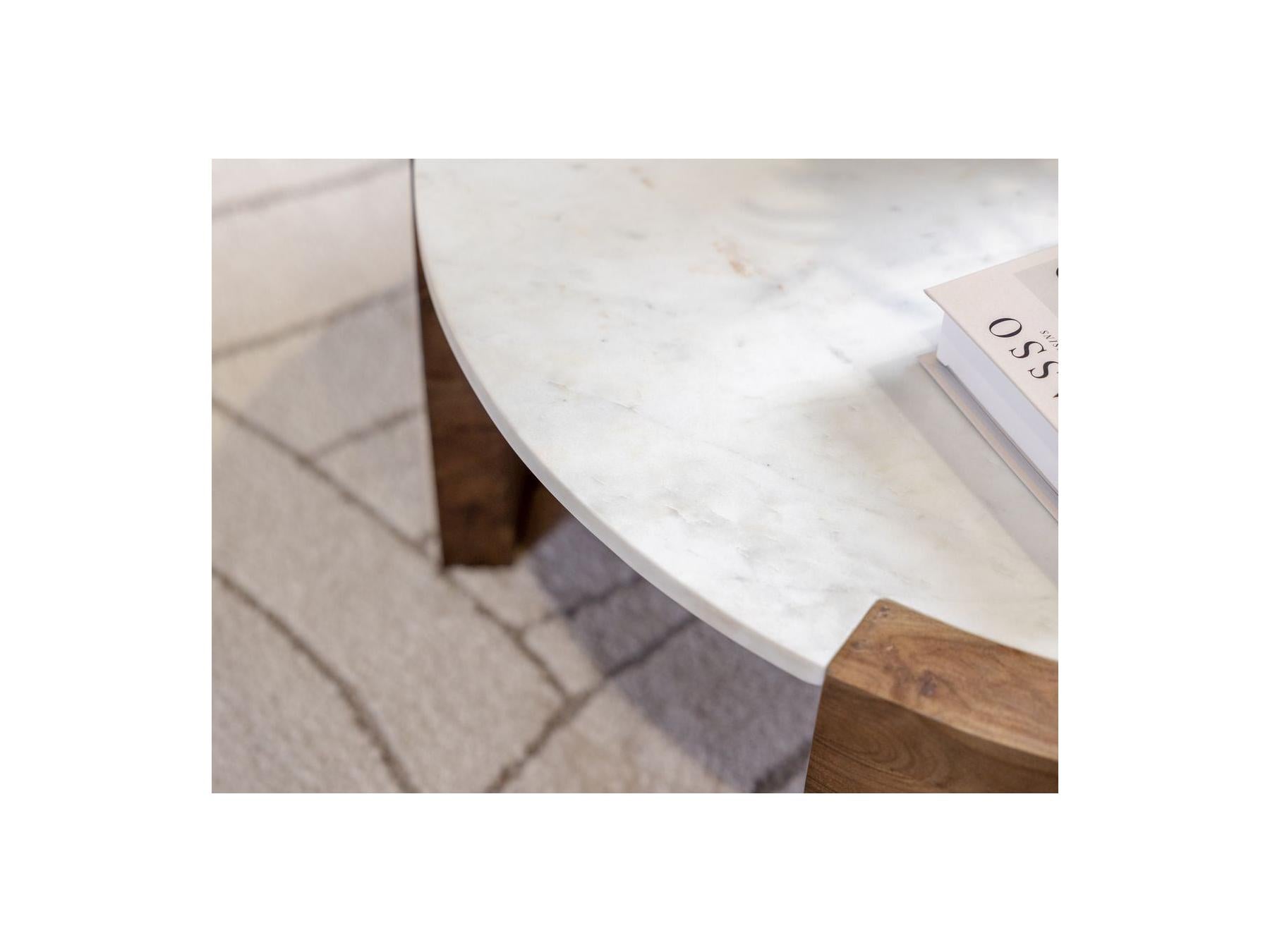 Torvi - Table Basse Ronde - Plateau Marbre Et Pieds Bois Massif D'Acacia