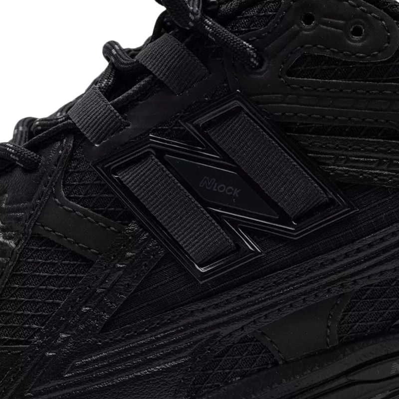 Baskets New Balance M1906