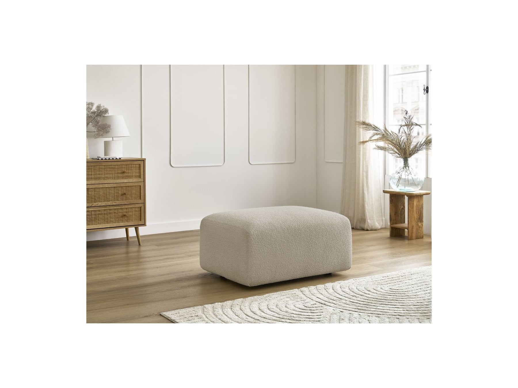Pouffe - Tina - Bouclé Fabric