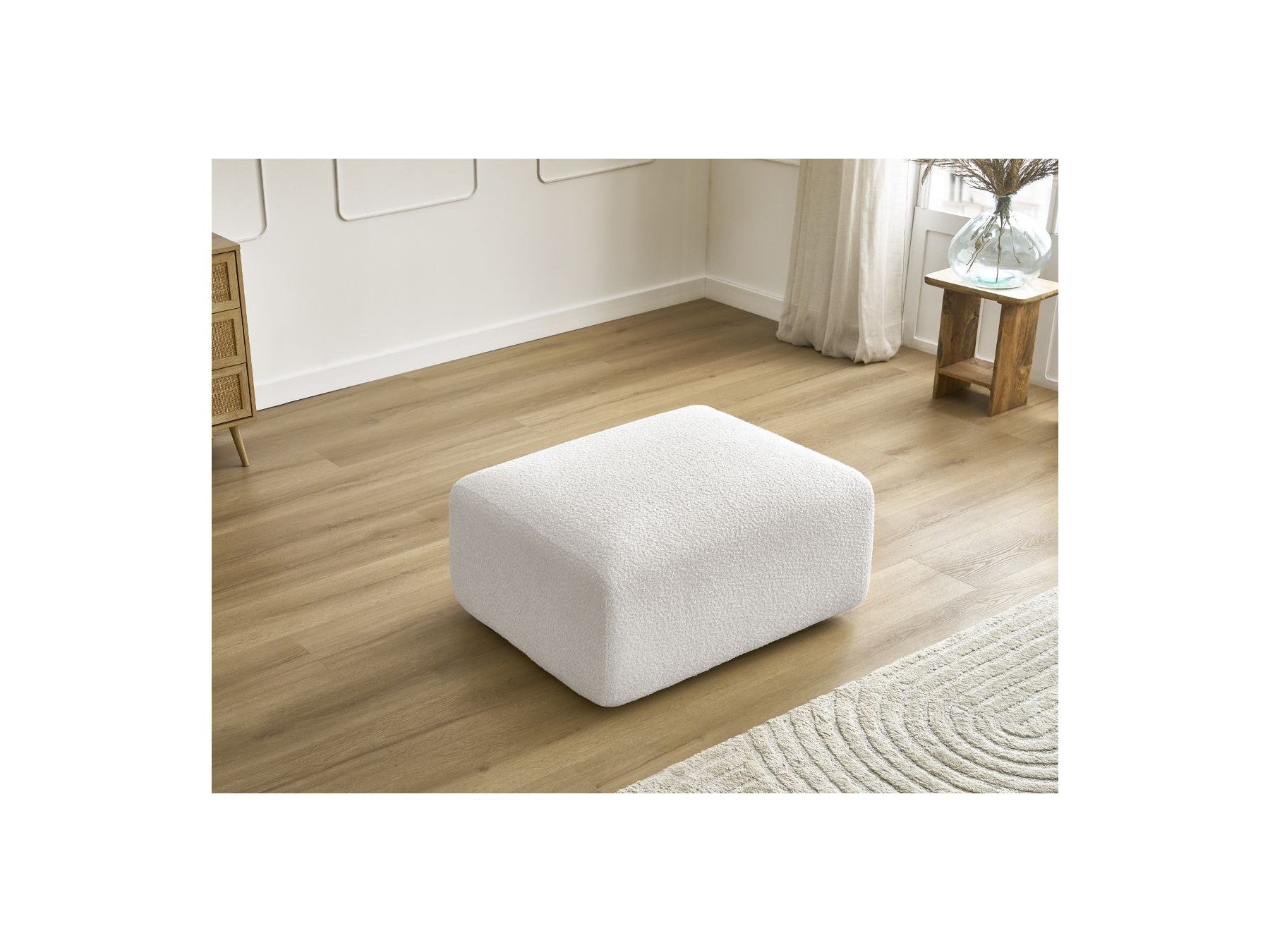 Pouffe - Tina - Bouclé Fabric