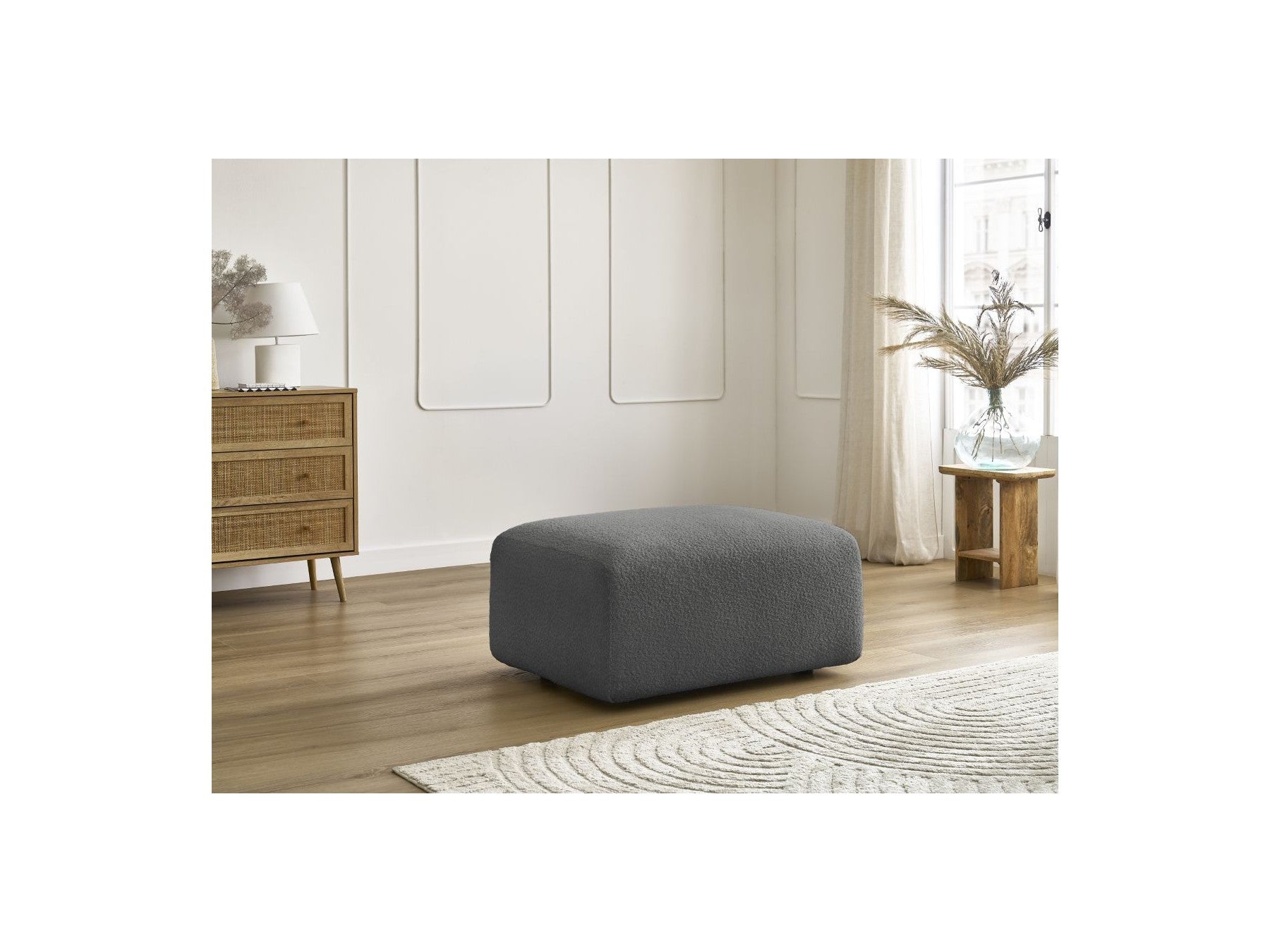 Pouffe - Tina - Bouclé Fabric