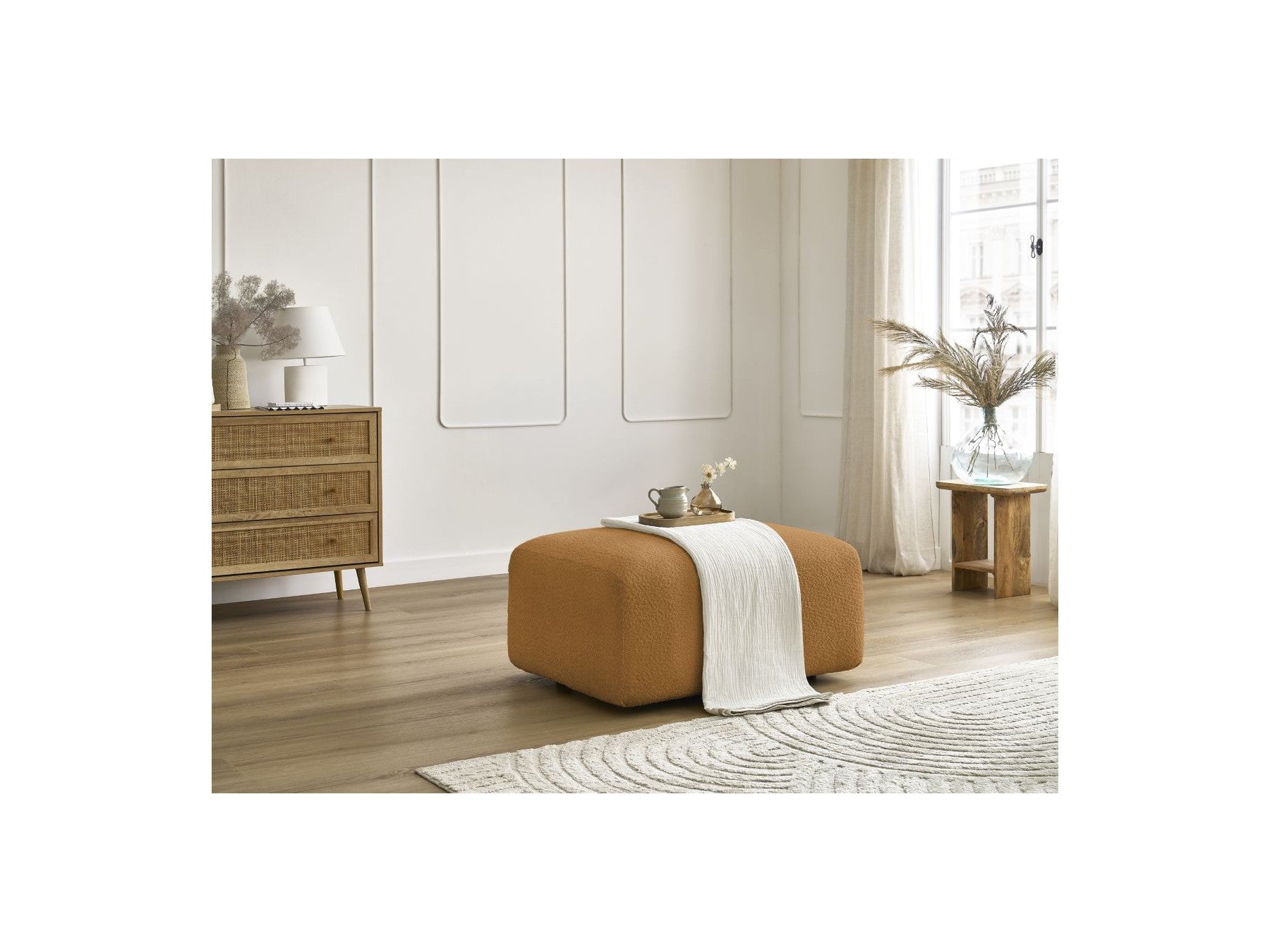 Pouffe - Tina - Bouclé Fabric