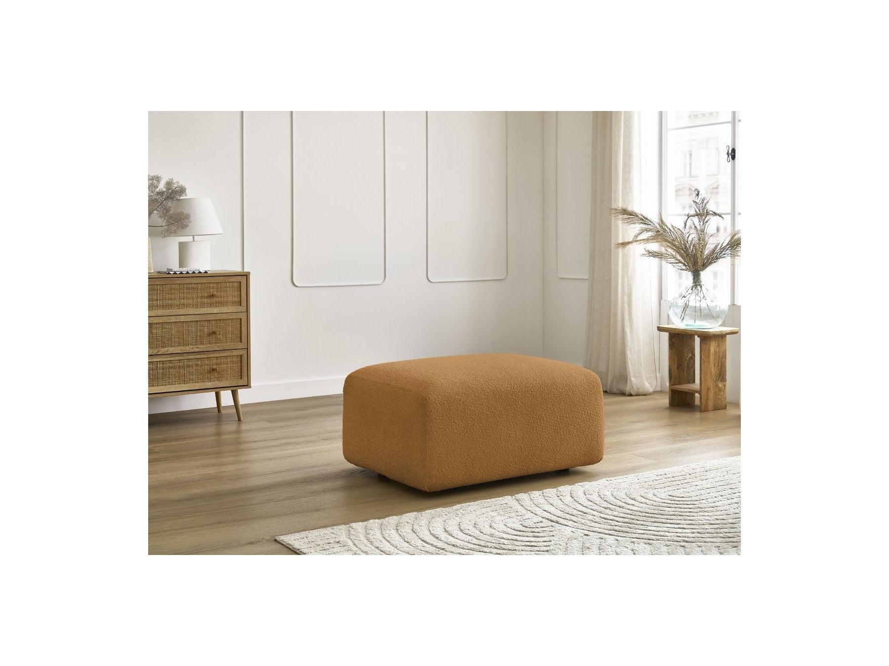 Pouffe - Tina - Bouclé Fabric