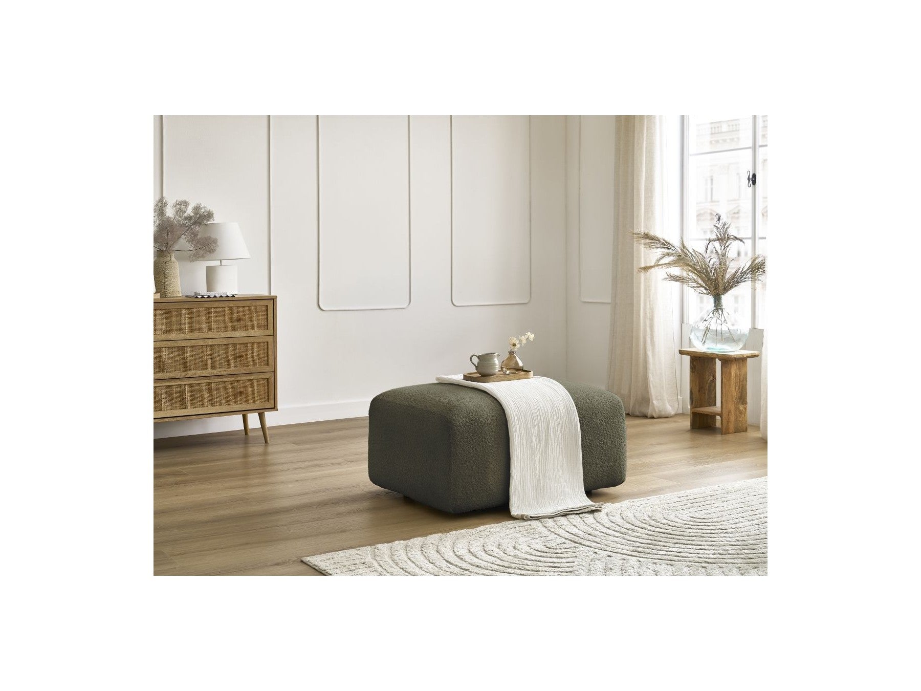 Pouffe - Tina - Bouclé Fabric